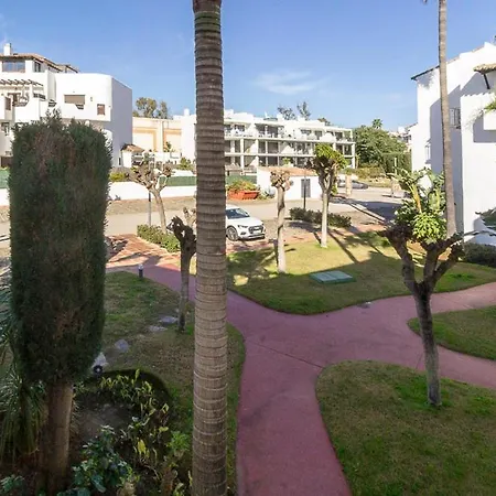 Piso Estupendo Acceso Directo Playa Apartment Estepona