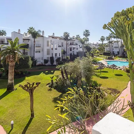 Piso Estupendo Acceso Directo Playa Apartment Estepona